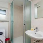 بيت للعطل Antonela Mit Privatem Pool By Interhome مالينسكا