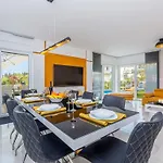 Antonela Mit Privatem Pool By Interhome Malinska