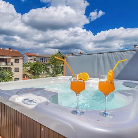 Antonela Mit Privatem Pool By Interhome Vikendica