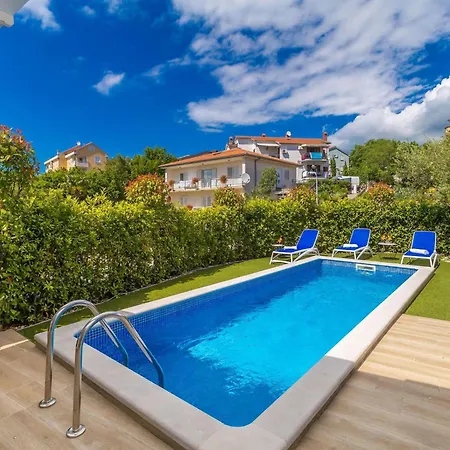 Antonela Mit Privatem Pool By Interhome Vikendica Malinska