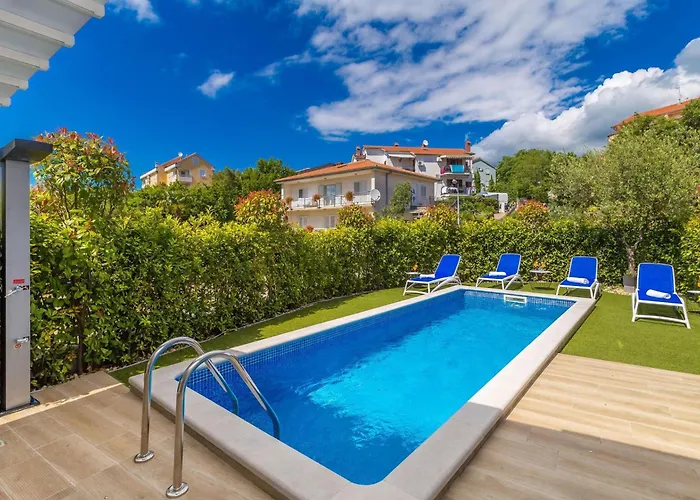 Antonela Mit Privatem Pool By Interhome Ferienhaus Malinska