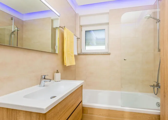 Ferienhaus Antonela Mit Privatem Pool By Interhome